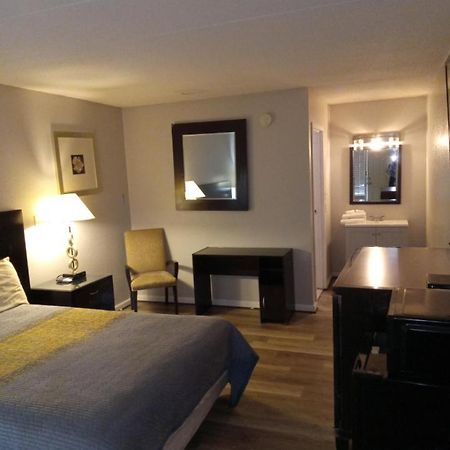 Apm Inn And Suites Winchester Dış mekan fotoğraf