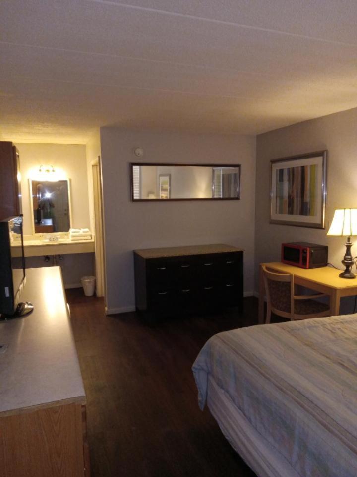 Apm Inn And Suites Winchester Dış mekan fotoğraf